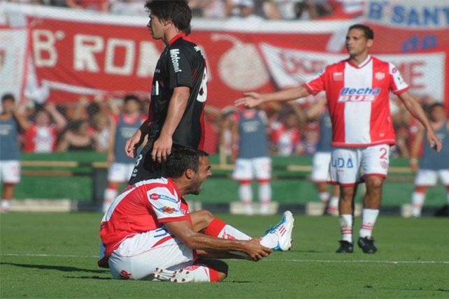 Una brutal patada fracturó a Marcelo Sarmiento