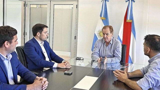 Gustavo Bordet recibió a intendentes reelectos