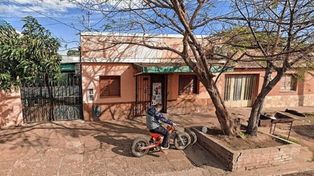 Alberti al 3000, en el barrio Belgrano de Santa Fe. Allí funciona la despensa donde Oscar Baños fue apuñalado.
