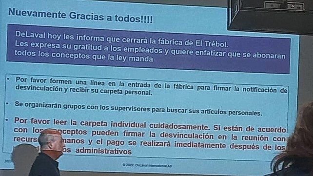 Se les comunicó a los empleados de la fábrica de ordeñadoras por un power point.