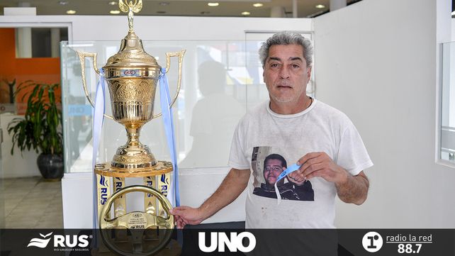 Lectores de UNO se fueron con la entrada y la foto con la Copa