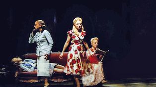 La rosarina Nicola Costantino presentó su Eva-Argentina en la bienal de Venecia