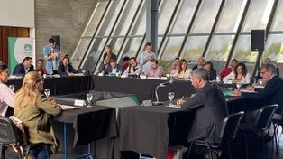 Los tres ejes del proyecto de presupuesto 2023 que Jatón les presentó a los concejales