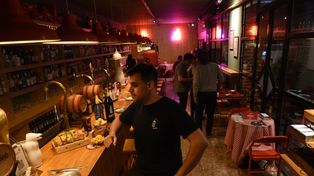Los rosarinos ahora tienen muchas más posibilidades de quedarse en su barrio y disfrutar allí de la gastronomía.