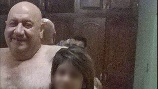 Un intendente salteño apareció con chicas semidesnudas