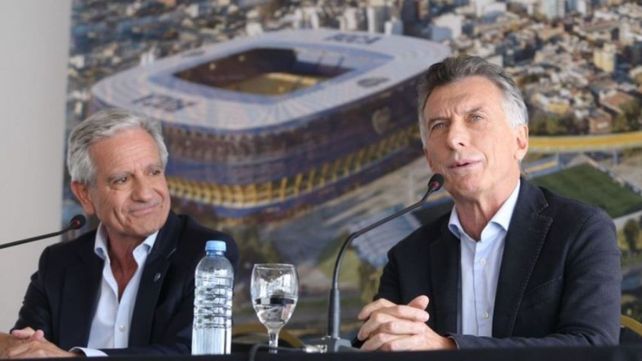Andrés Ibarra y Mauricio Macri presentan su formula en el Yacht Club de Puerto Madero.