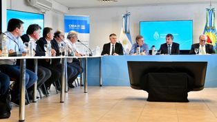 Massa acordó con la mesa de enlace analizar medidas por la sequía