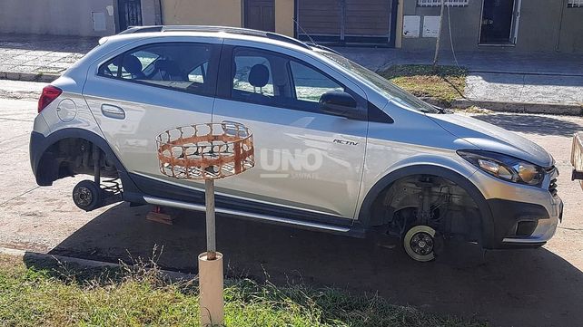 Gran sorpresa se llevó el dueño del auto cuando se levantó a la mañana