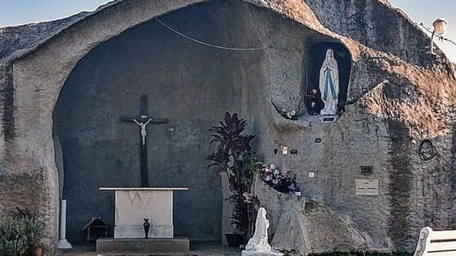 Tezanos Pinto. Los festejos darán inicio a las 19 horas con la procesión por las calles de la localidad y luego la celebración de la Eucaristía.&nbsp;