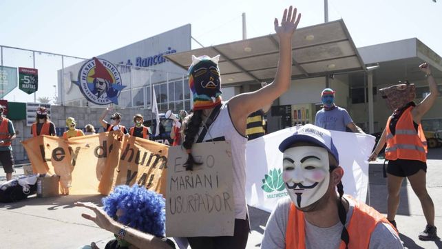 Militantes de la multisectorial Humedales