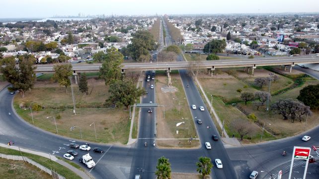 En el acceso a la ciudad por la ruta 11 no hay un solo cartel que advierta que se está ingresando a Rosario.