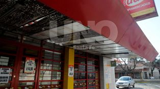 Por falta de habilitación, clausuran un supermercado y un estacionamiento de la ciudad