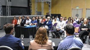 El programa Municipios Unidos por la Niñez y la Adolescencia (MUNA) reunió en Concordia a representantes de ocho ciudades de Entre Ríos.