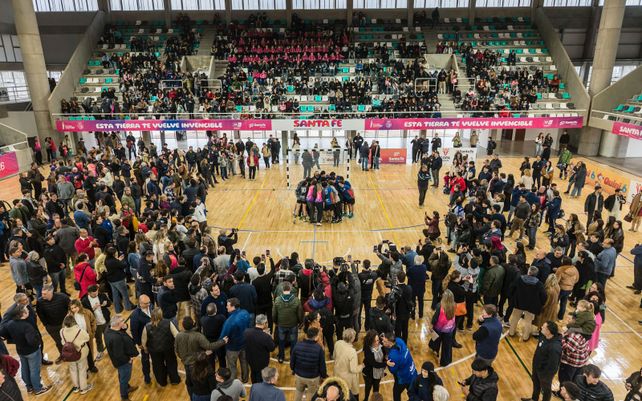 La inauguración del estadio Invencible Santa Fe se desarrolló este sábado y