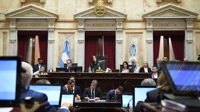Se postergó en el Senado el debate sobre el DNU de los fondos paras la SIDE. Se tratará la Boleta Única en Papel y el financiamiento para las universidades