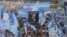 Misa frente a la Basílica de Luján en contra de la ley de aborto legal. Misa frente a la Basílica de Luján en contra de la ley de aborto legal.