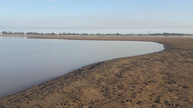 Caminando se puede llegar hasta el corazón de la laguna Setúbal.&nbsp;