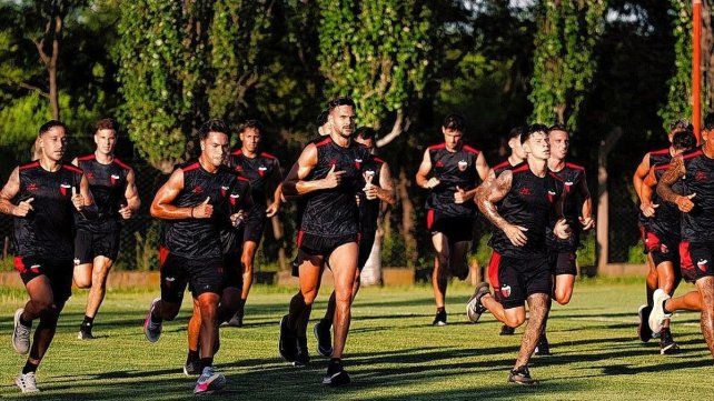 El plantel de Colón inicia una semana de trabajo exigente y Medrán ya cuenta con 13 refuerzos.