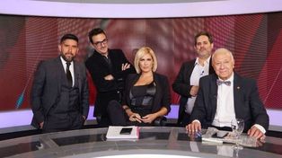 Viviana Canosa junto a los compañeros que tenía como panelistas en el programa de A24.