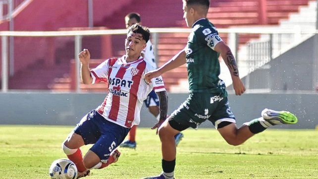 La reserva de Unión le ganó sobre la hora a Sarmiento en Santa Fe y rompió la sequía