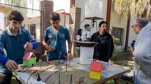 La iniciativa convoca a estudiantes de escuelas secundarias técnicas para que desarrollen