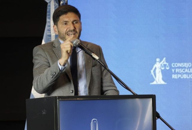 Pullaro en la Jornadas de ministerios públicos en La Fluvial organizada por el MPA.