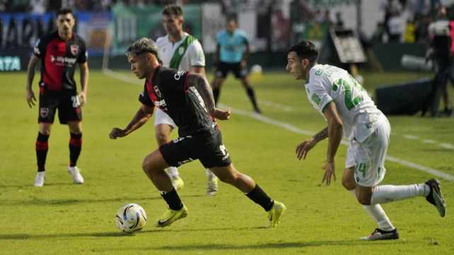 Walter Núñez es la principal y única variante de ataque que mostró hasta el momento Newells. Con el extremo solo no alcanza y es necesario que aparezcan otros esta noche frente a Platense.