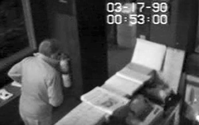 Audaces. El ingreso de los ladrones quedó registrado por una cámara.