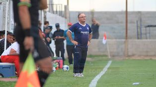 Cervilla dirigió 9 encuentros a Atlético Paraná en la temporada 2022 del Torneo Federal A.&nbsp;