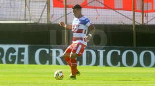 Argentinos no se da por vencido y quiere llevarse a Nelson Acevedo