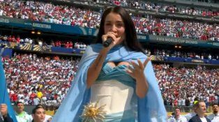 Así sonó el himno de Argentina en la final del Mundial en la voz de María Becerrra