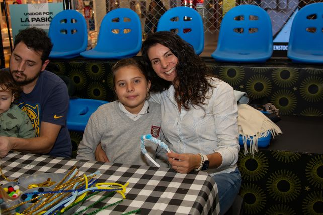 Olivia Pozzo y Nabila García  