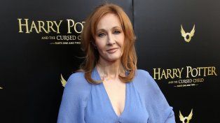 J.K. Rowling afirmó que las mujeres trans no son mujeres y desafió: Que venga el juicio