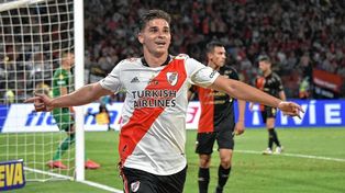 River goleó a Colón 4-0 y lo dejó sin el Trofeo de Campeones.