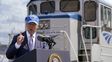 Biden en Filadelfia, donde conmemoró los 50 años del servicio de trenes Amtrak.