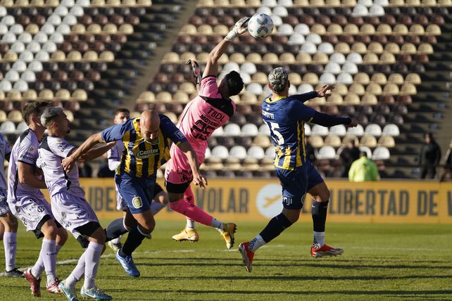 Central no pudo con un pobre Barracas y se despidió de la Copa Argentina