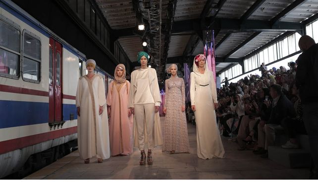 Turquía se debate entre la tradición y la vanguardia en la Semana de la Moda