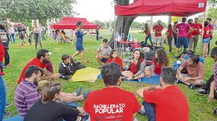 Las escuelas de gestión social van por una ley propia