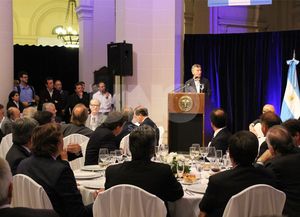 Corral compartió un almuerzo de trabajo con Macri y empresarios santafesinos