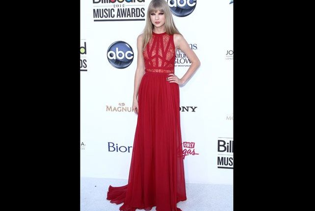 Fiesta de vestidos en la entrega de los premios Billboard a la música