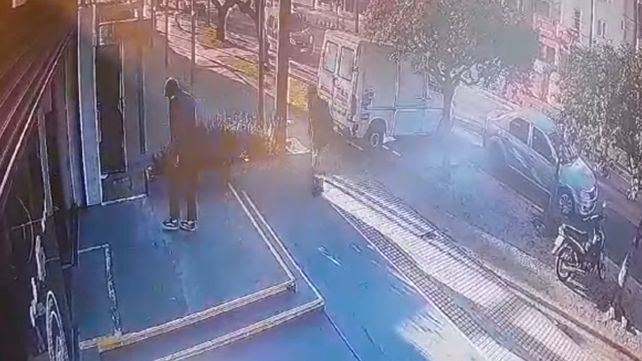 Video: así comenzaba el asalto a la panadería de Fisherton.&nbsp;