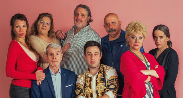 La pieza cuenta con un numeroso elenco de artistas rosarinos.