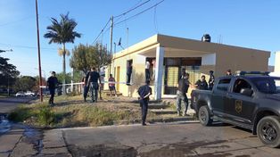Atrincherado. Tras una hora y media de negociación, el afectado emocionalmente, se entregó.
