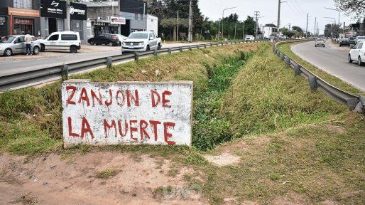 Caos de tránsito y peligro en el norte de Aristóbulo del Valle: vecinos aseguran que pasan 9.000 autos por día y exigen obras viales