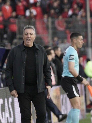 El Rojo le dio una mano y Newells se metió en zona de playoffs antes de enfrentar a Platense