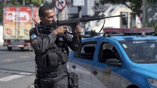 Narcos matan a un policía durante un operativo en una favela de Río de Janeiro