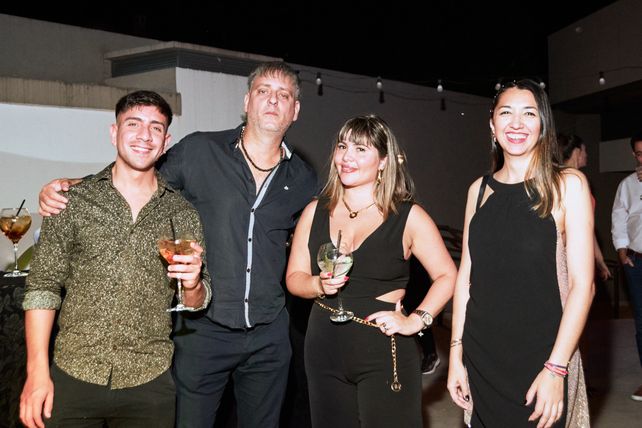 Agustin Gonzalez, Sebastian Oneto, Rocio Ibarra, Mariana Passarini