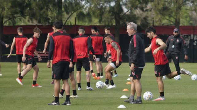 Lunari prepara el equipo de cara a su segunda presentación al frente de Newells.