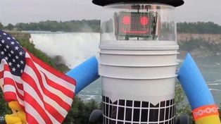 El robot que quería cruzar Estados Unidos fue atacado tuvo un triste final