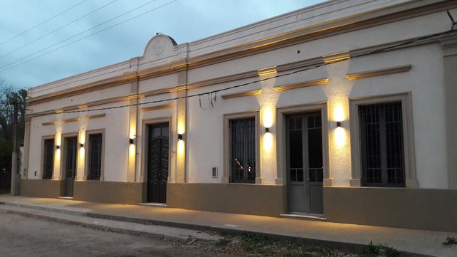 El edificio de la Asociación Italiana y Familia Piamontesa fue incorporado anteriormente al registro de patrimonio histórico provincial.